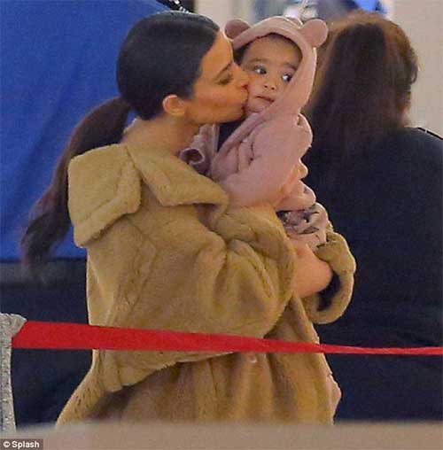 Kim Kardashian: “Fetita mea nu e rasfatata”