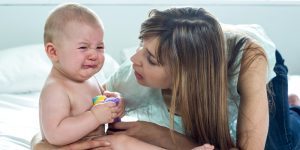 frica de straini si anxietetea de separare la bebelusi