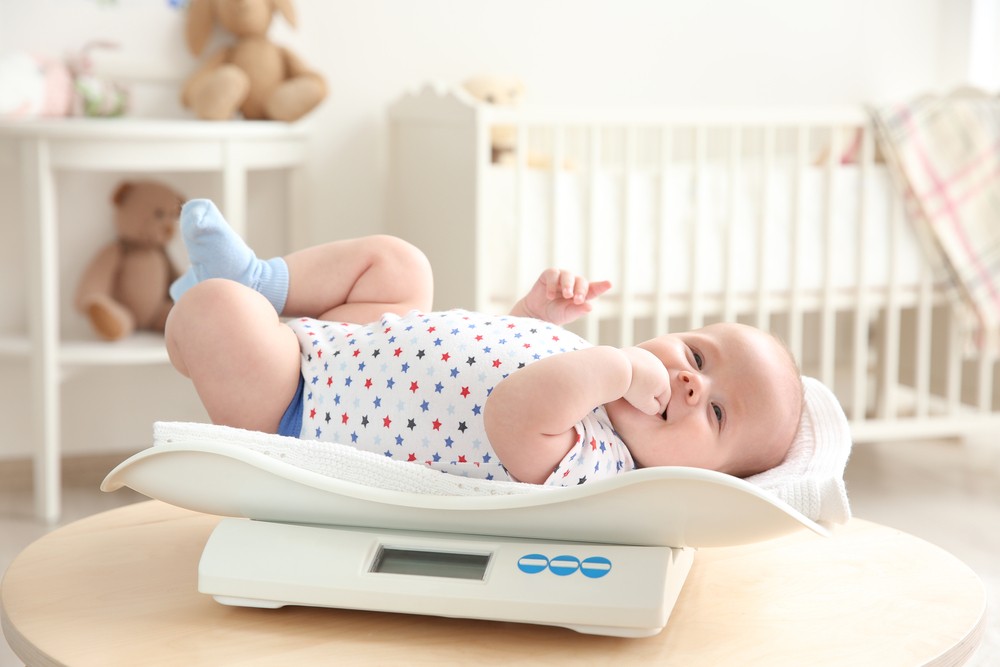 bebelușii își pierd greutatea imediat după naștere