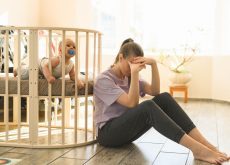 mama cu bebe solicitant