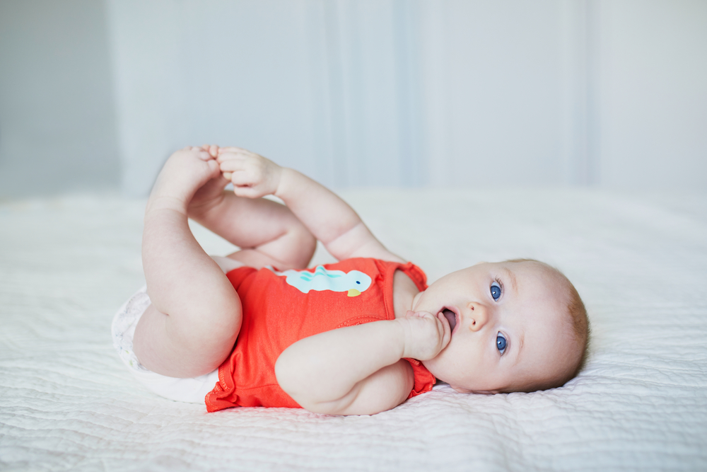 Aparitia primilor dinti de lapte ai bebelusului