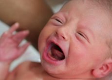 bebe agitat nu se satura sau trece prin puseu de crestere
