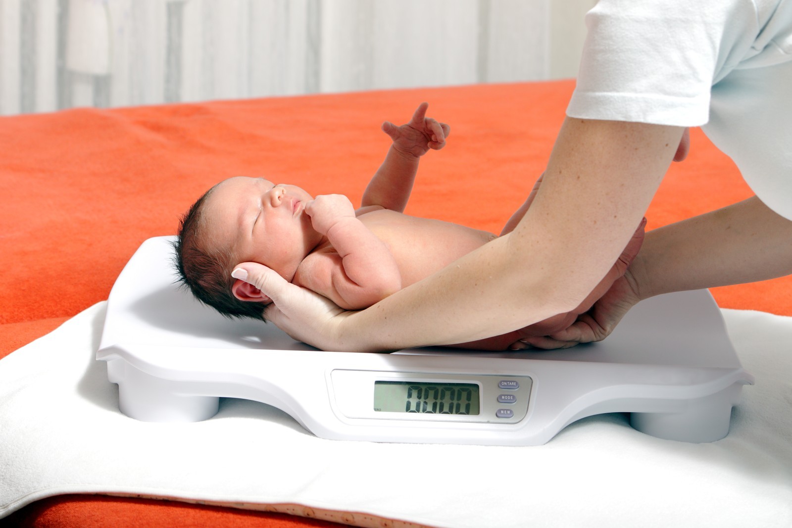 scaderea in greutate la nou nascuti)