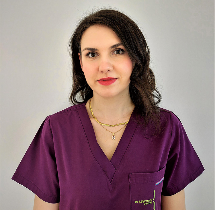 Dr-Iuliana-Busila-dermatolog-leventer-clinica